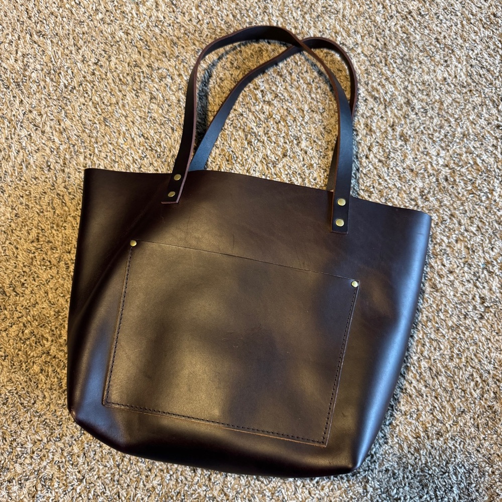 Portland Leather Goods (PLG) Large Classic Tote in Grizzly